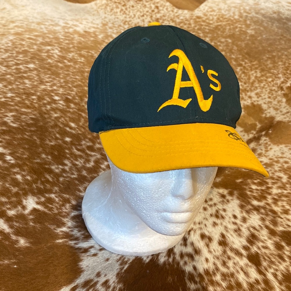 Oakland A's Baseball Cap Hat Signed
